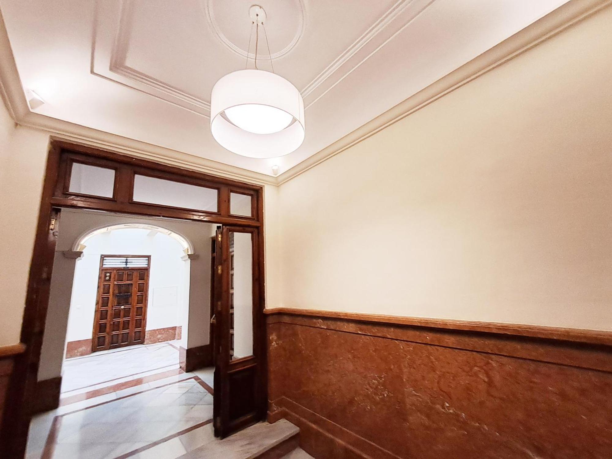 Apartasuite Centro Historico Atico Tranquilo Y Luminoso En El Corazon De Appartement